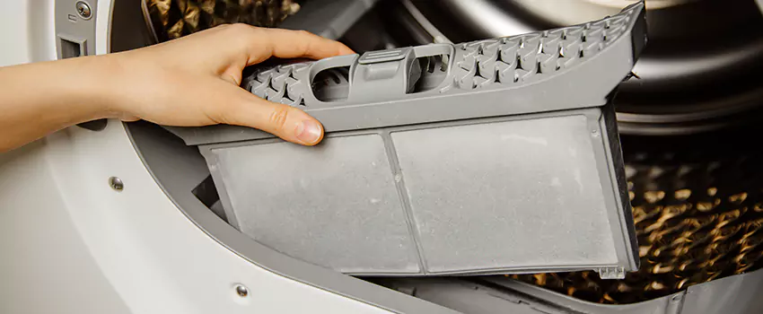 Signs Of A Clogged Dryer Lint Trap in Salem, Virginia